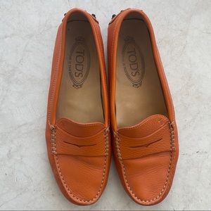 Tod’s Gommino Leather Driving Loafers size 8